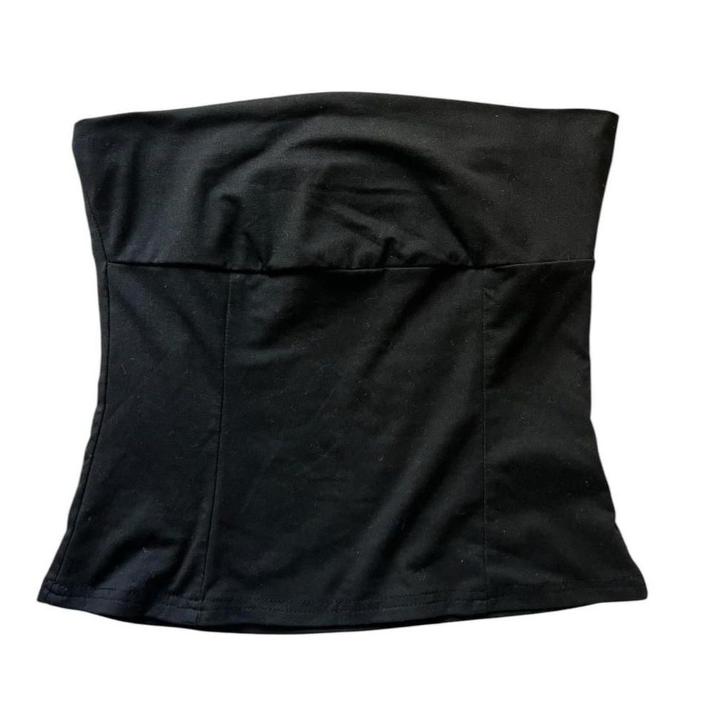 Sleek Black Strapless Tube Top